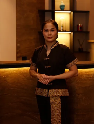 Massage therapist Alice