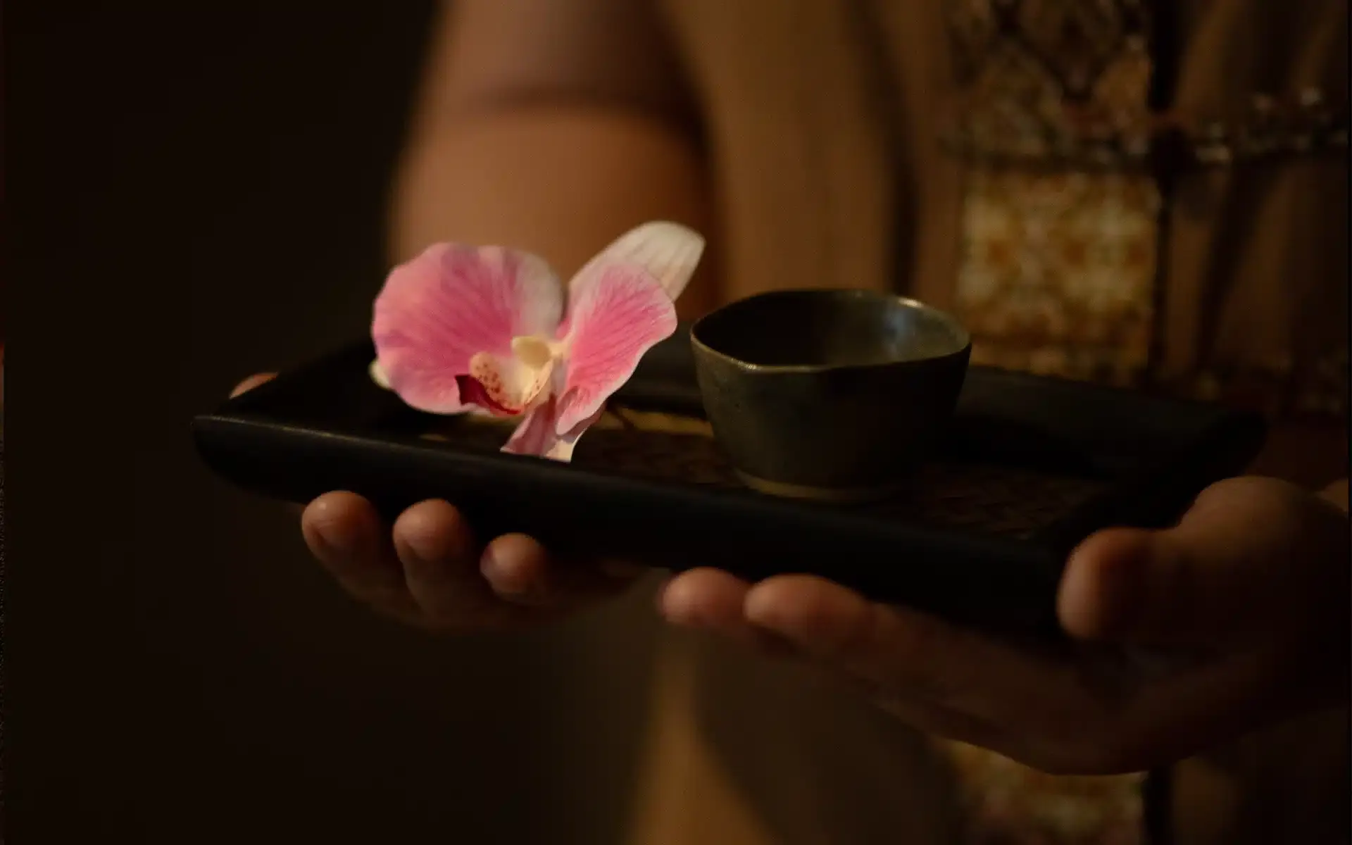 Relaxing Warm Oil Massage